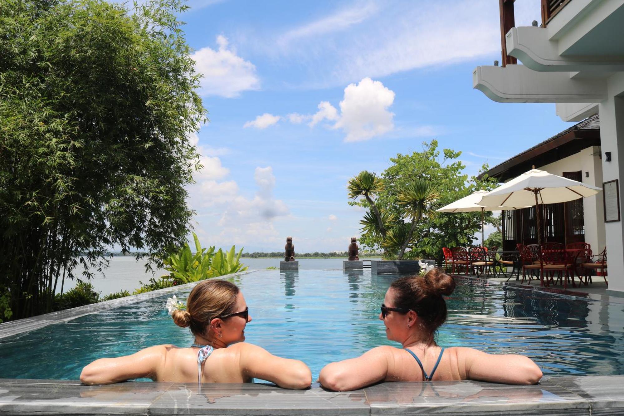 Nghe Prana Hotel And Spa ฮอยอัน ภายนอก รูปภาพ